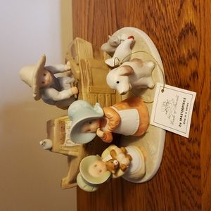 Home Interiot Circle of Friends Noah's Ark